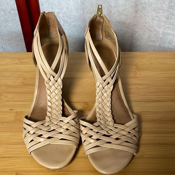 Clarks Artisan Women’s Ranae Monique Nude Leather T-Strap Sandals (Size: 7) - Picture 4 of 16